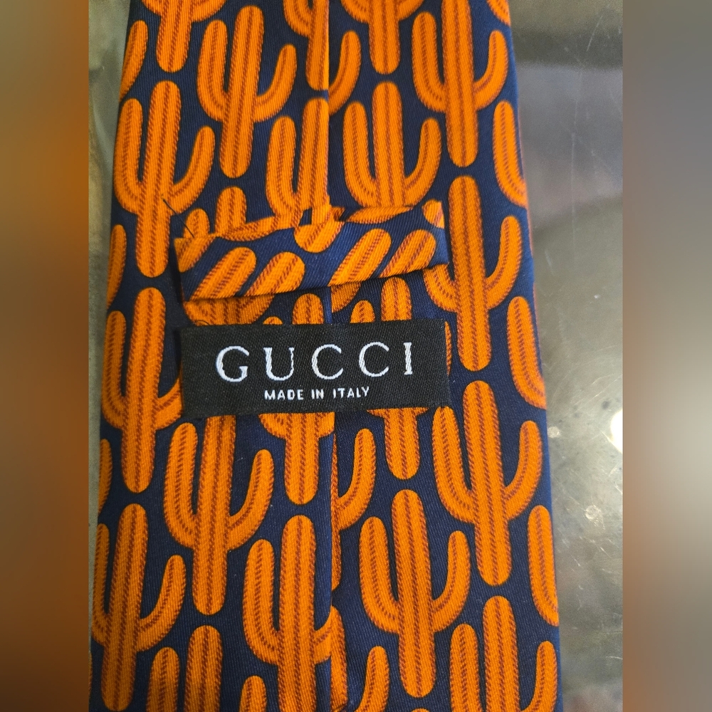 Gucci Mens Tie ( Cactus Design),  100% Silk, Asking $125.00